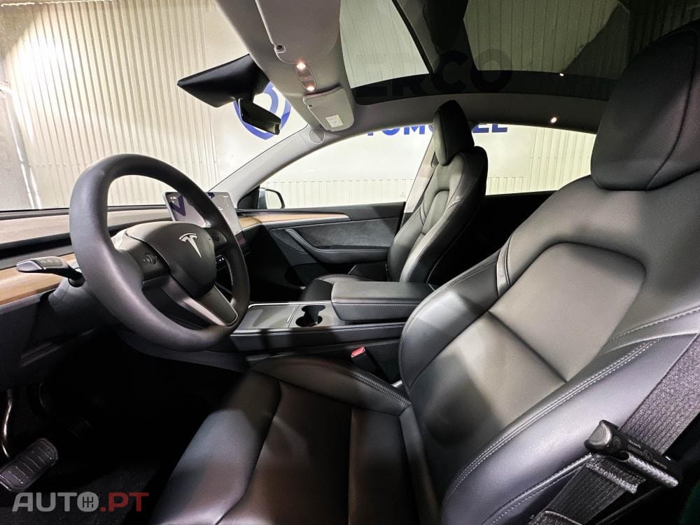 Tesla Model Y Long Range Dual Motor AWD