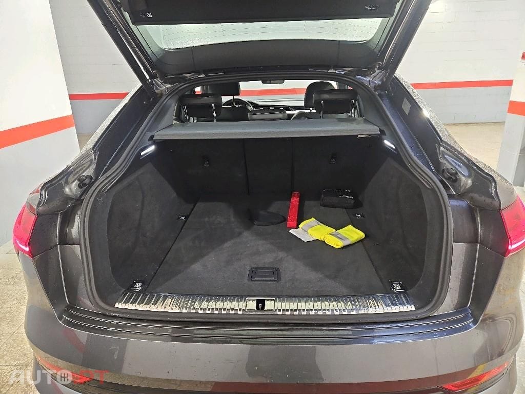 Audi E-Tron 55 quattro S line