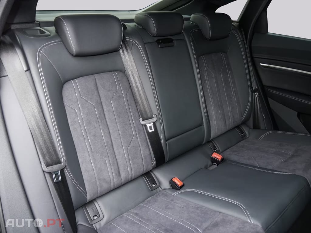 Audi Q8 E-Tron 50 quattro S LINE 