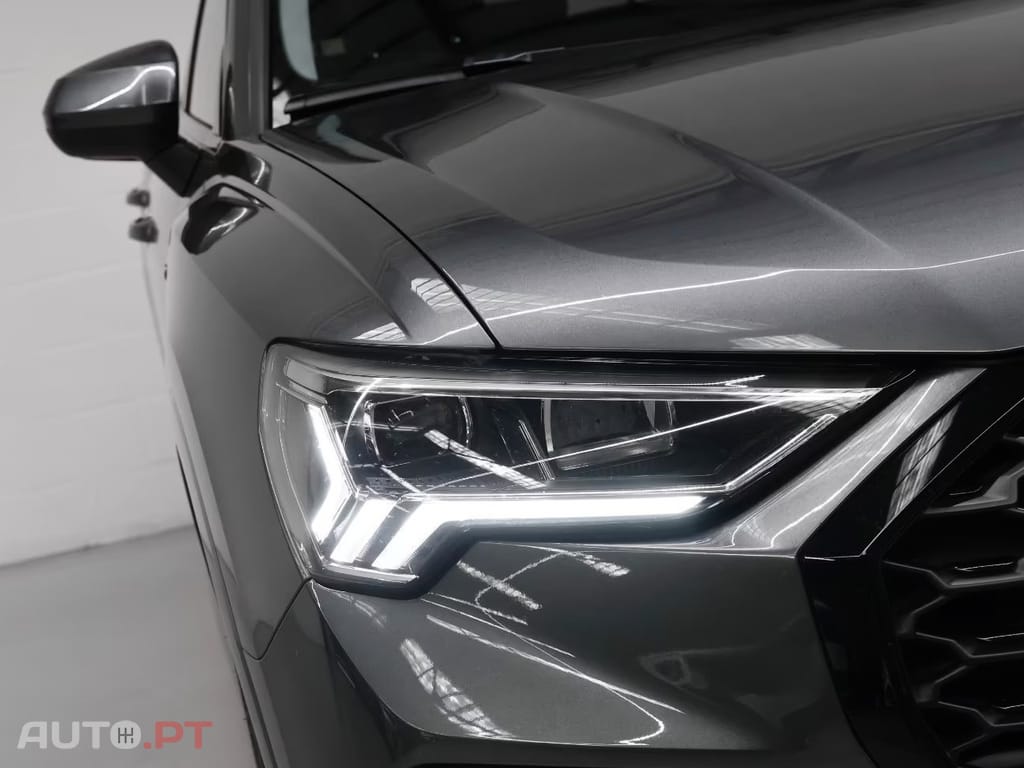 Audi Q3 45 TFSIe S line S tronic