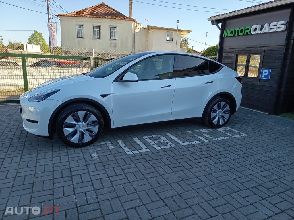 Tesla Model Y Tração Traseira
