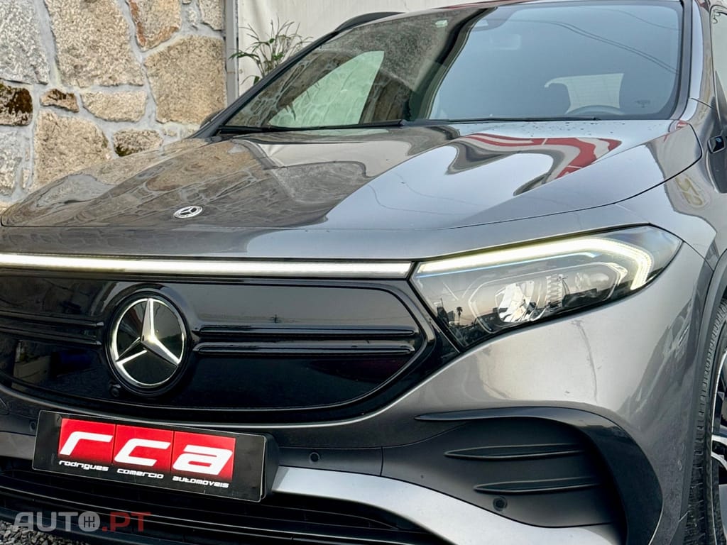 Mercedes-Benz EQA 250 AMG Line IVA Dedutível