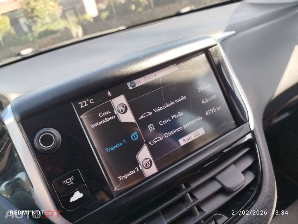 Peugeot 208 1.4 HDi Active — fotografia 8