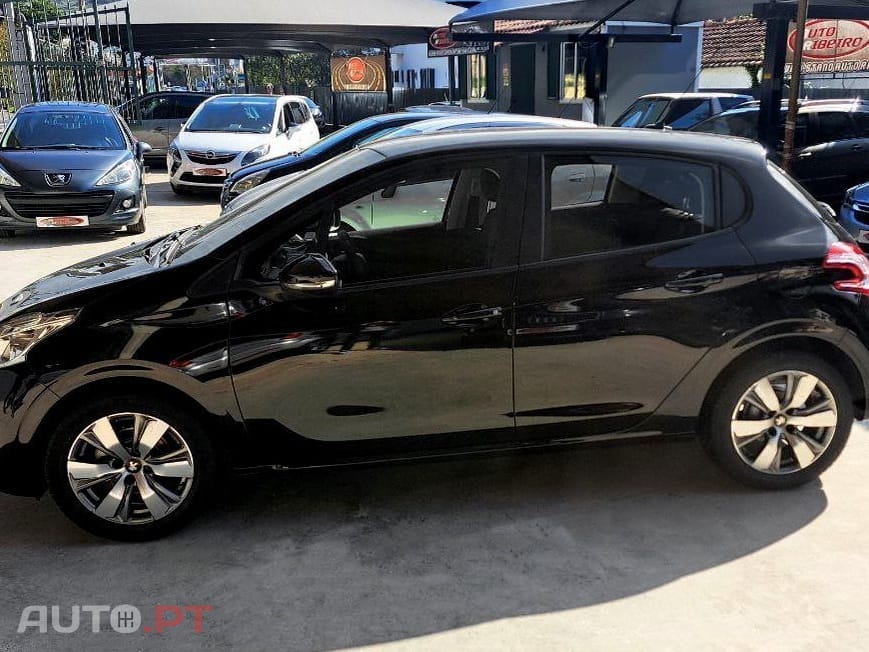 Peugeot 208 1.4 HDi SE Style