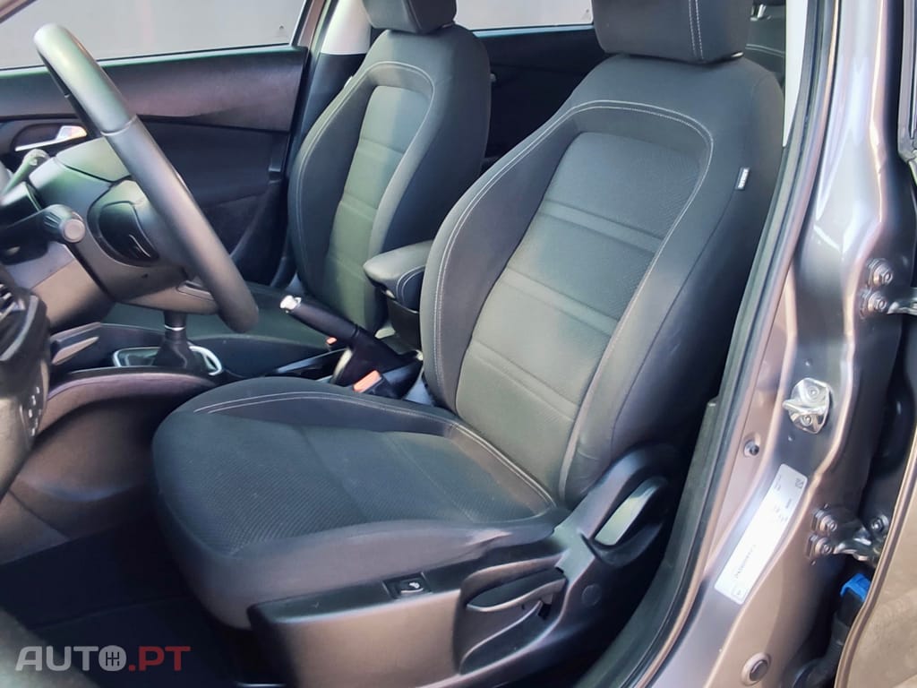 Fiat Tipo 1.3 M-Jet Lounge Tech