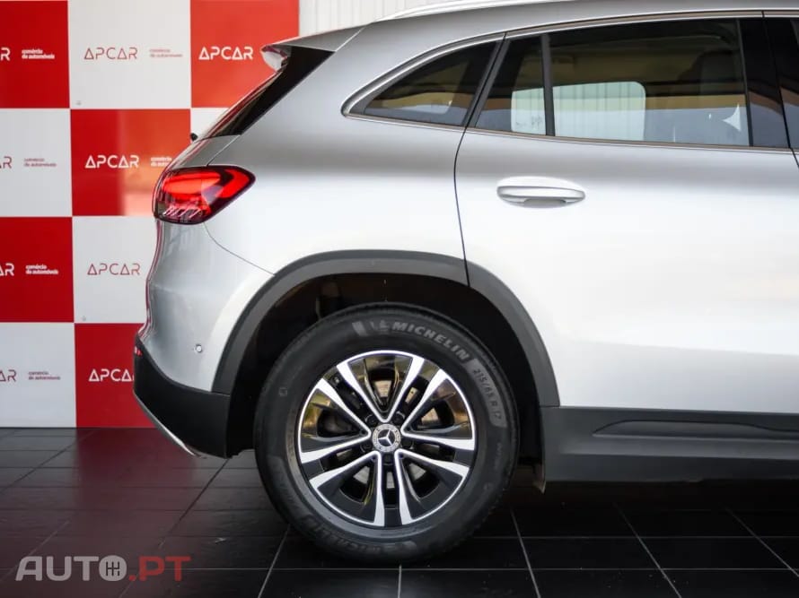 Mercedes-Benz GLA 180 d Style