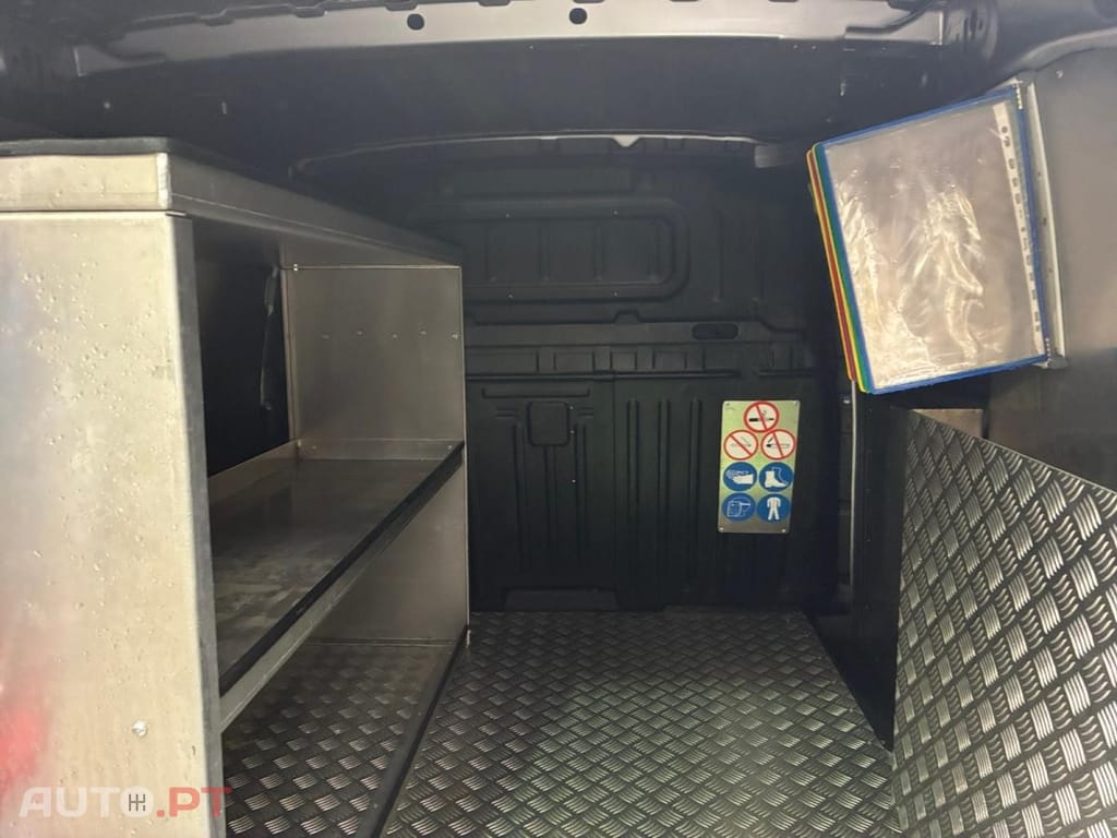 Peugeot Partner 1.5 BlueHDi Asphalt Standard