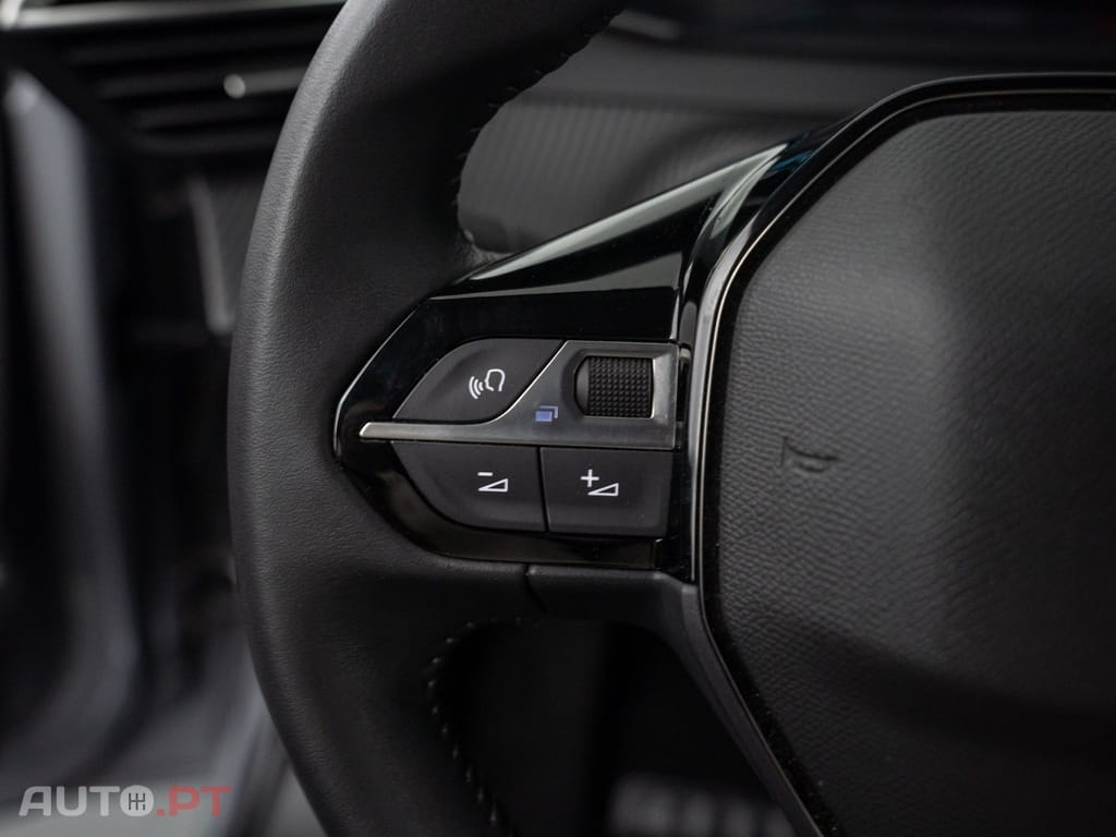 Peugeot E-208 50 kWh Active Pack