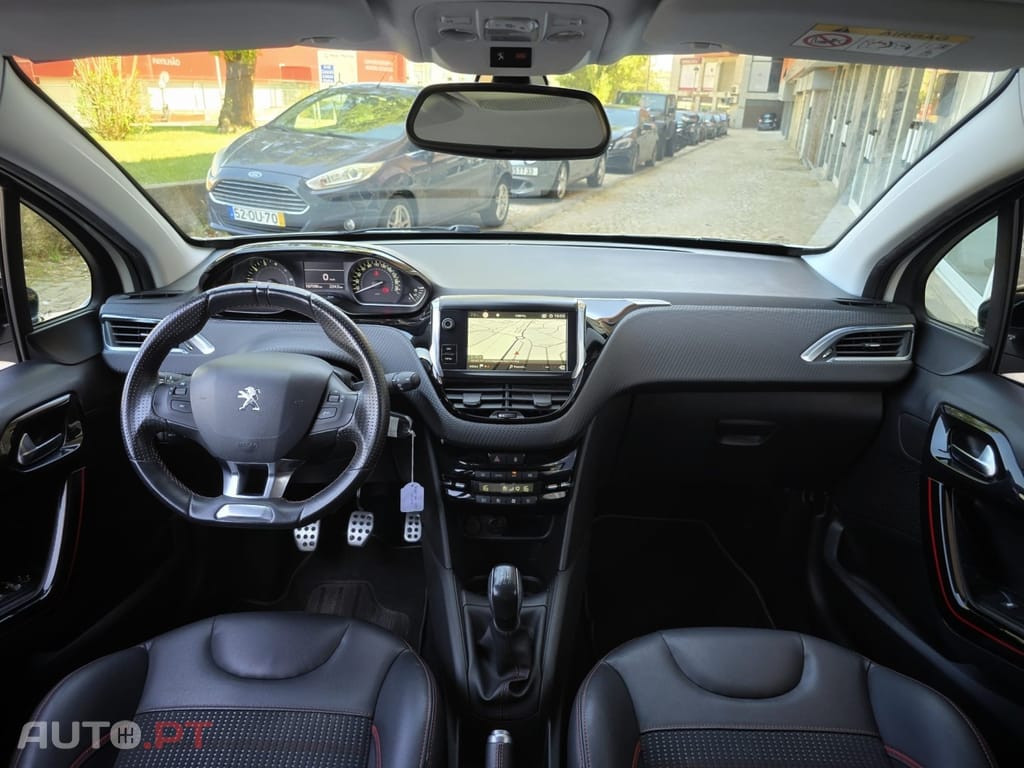 Peugeot 208 1.2 PureTech GT Line