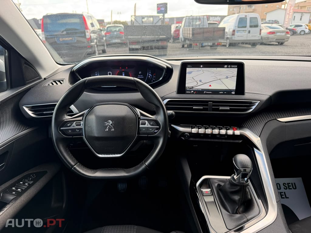 Peugeot 3008 1.5 BlueHDi Active
