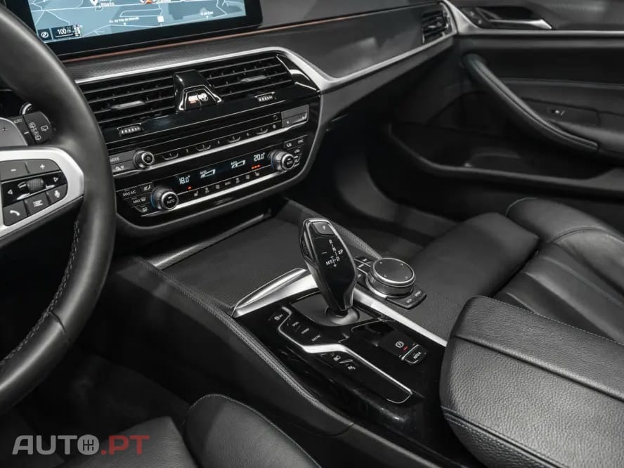 BMW 530 e Pack Desportivo M