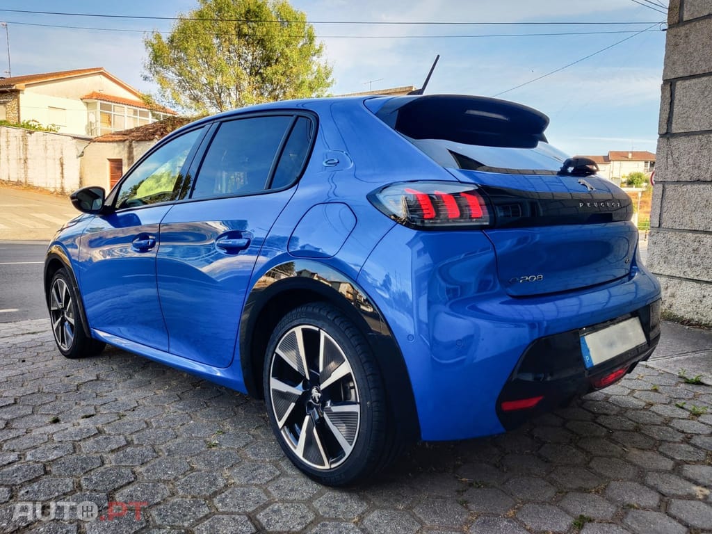 Peugeot E-208 50 kWh GT