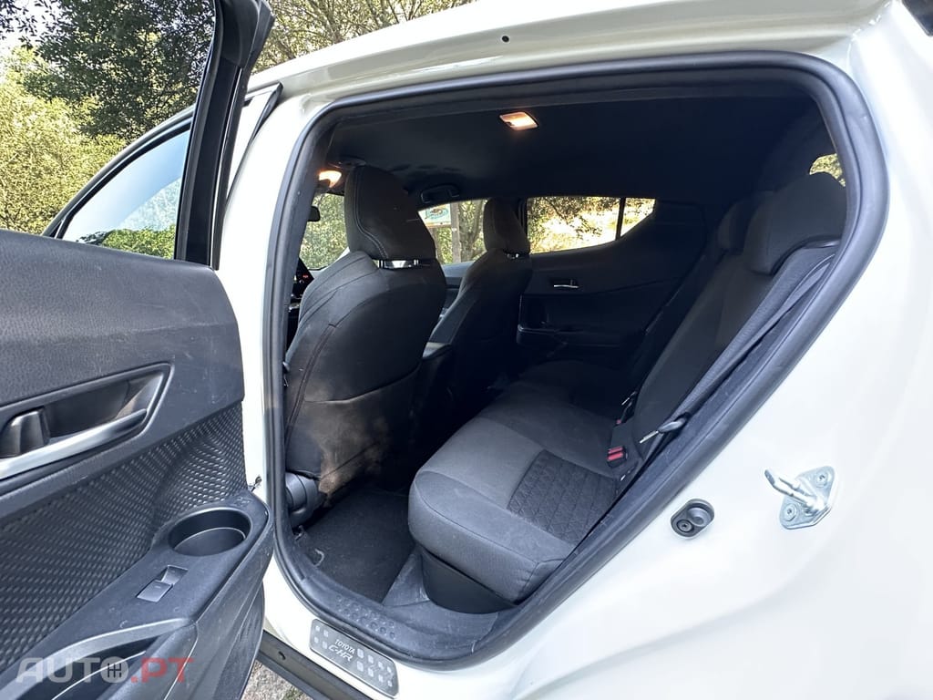 Toyota C-HR 1.8 Hybrid Exclusive