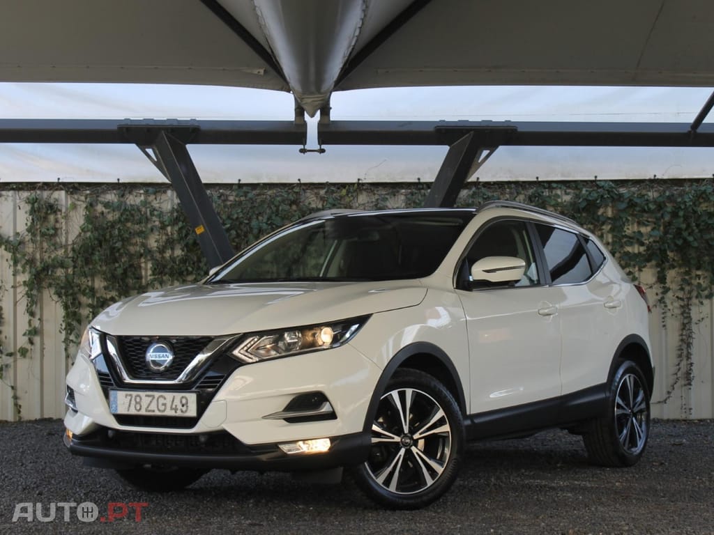 Nissan Qashqai 1.3 DIG-T N-Connecta J18