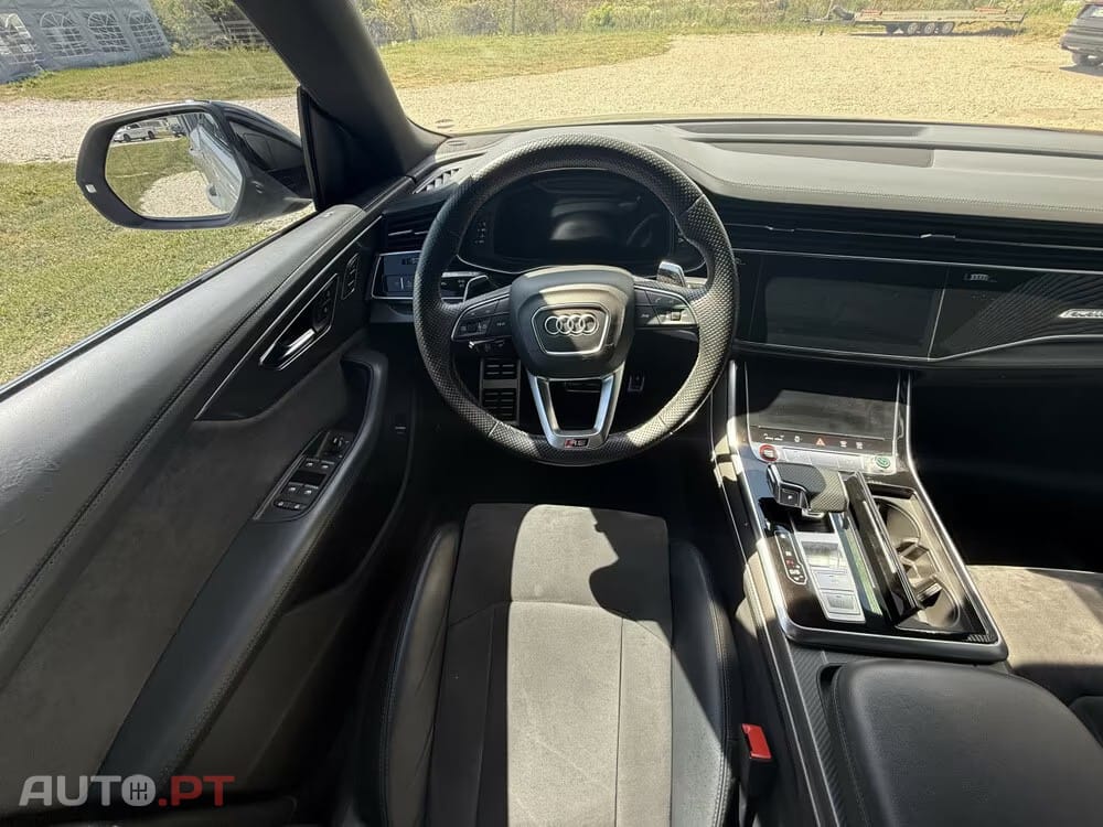 Audi RSQ8 Sport