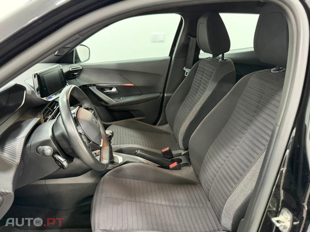 Peugeot 2008 1.2 PureTech Active