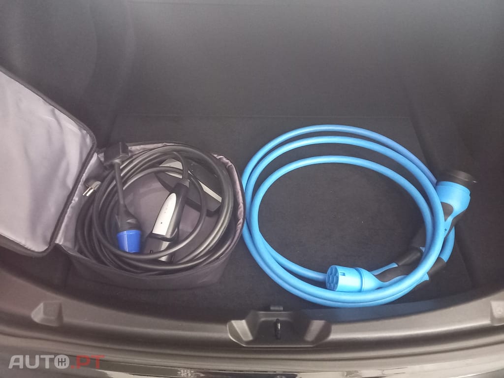 Tesla Model 3 Long-Range Dual Motor AWD