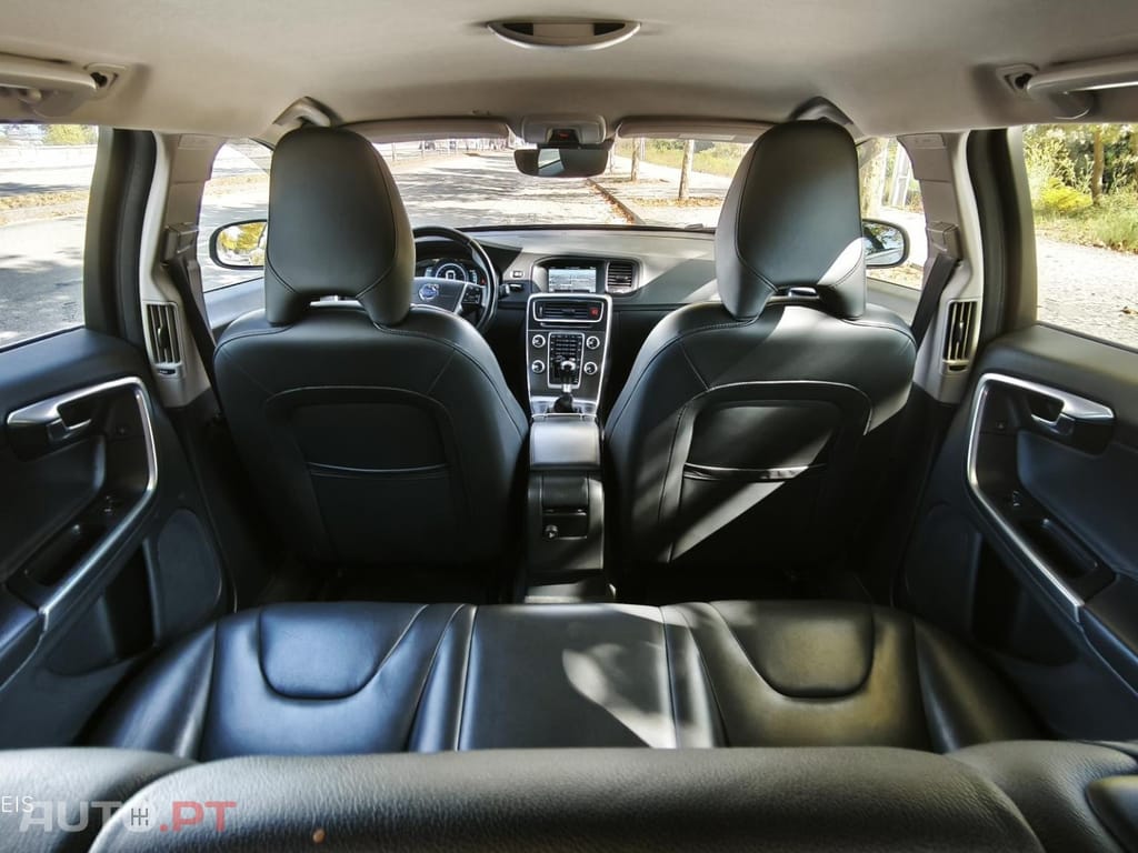 Volvo V60 1.6 D2 Summum Eco