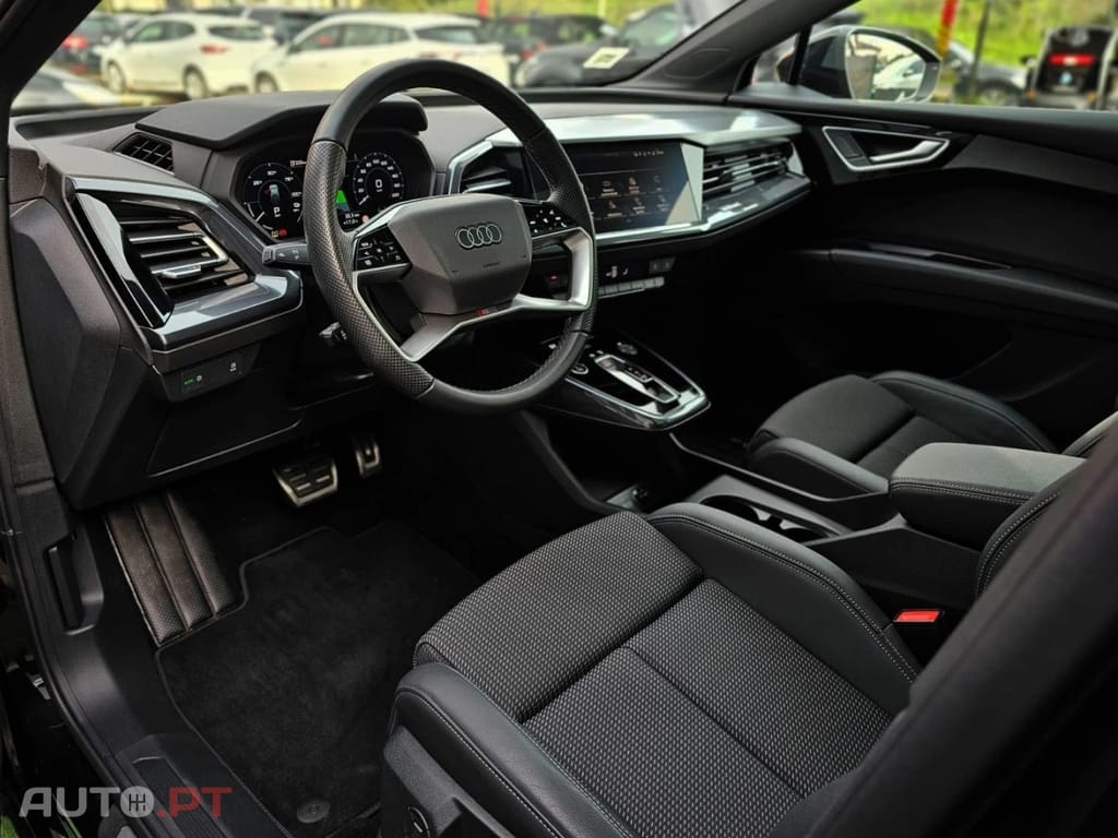 Audi E-Tron 45 82 kWh SE BUSINESS PLUS