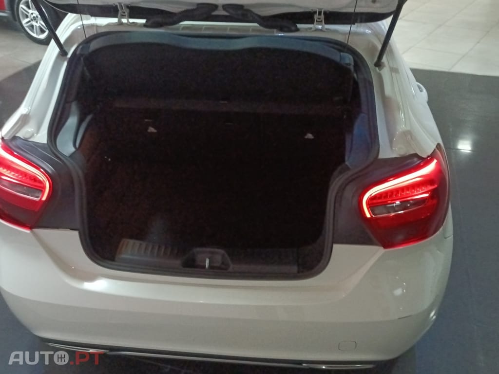 Mercedes-Benz A 180 d Fleet Pack Style