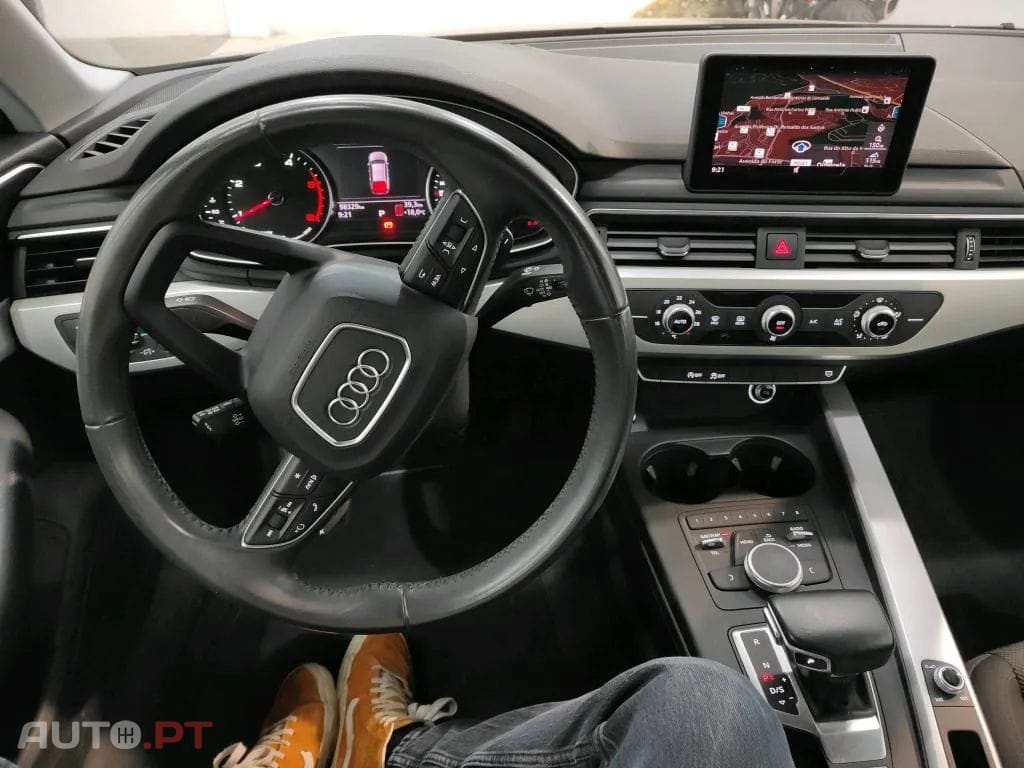 Audi A4 Avant 2.0 TDI S tronic