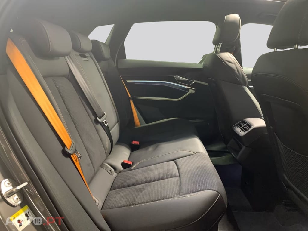 Audi E-Tron I.V.A DEDUTIVEL 50 quattro S line BLACK 