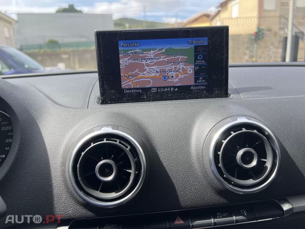 Audi A3 1.6 TDI (clean diesel) Ambiente — fotografia 15