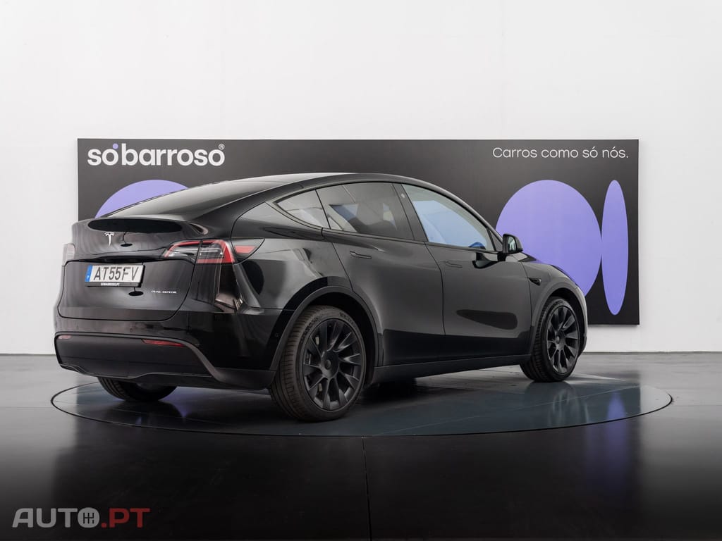 Tesla Model Y Long Range Tração Integral