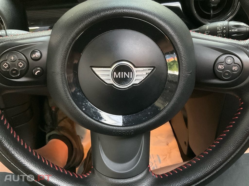 MINI Cooper John Cooper Works