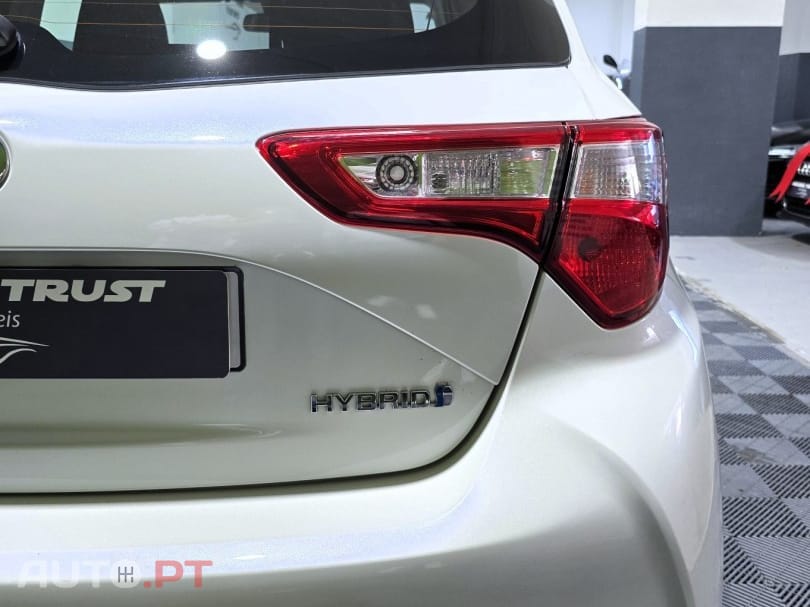 Toyota Yaris 1.5 HSD Comfort