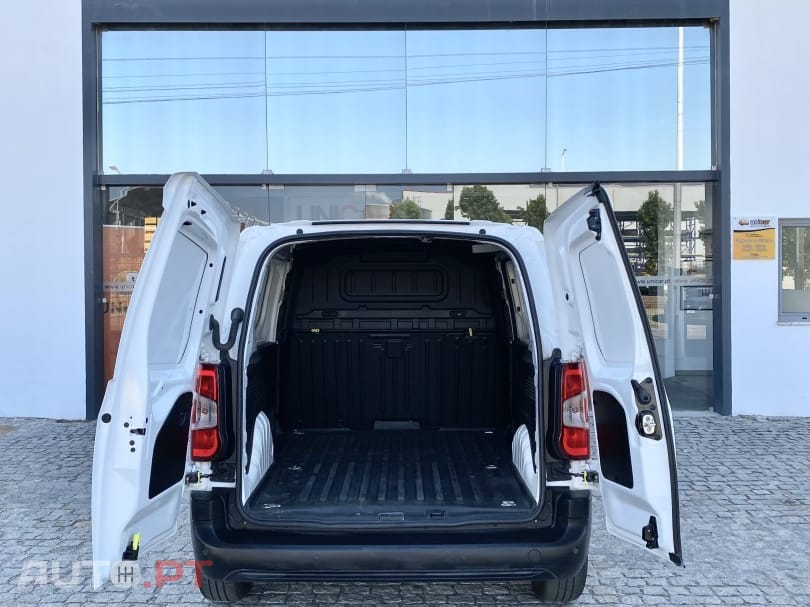 Opel Combo 3-lugares
