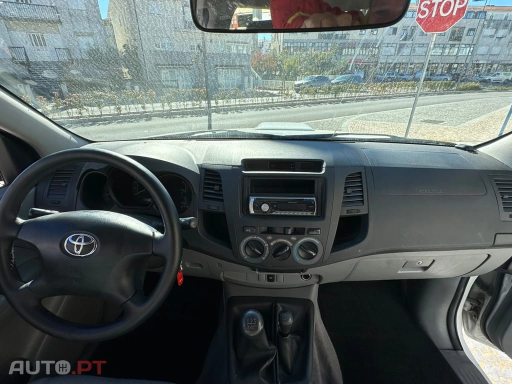 Toyota Hilux 2.5 D-4D 4WD CD AC