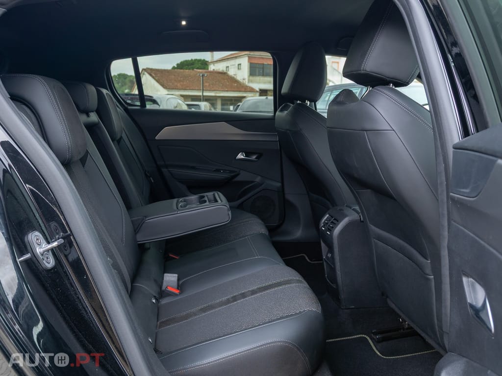 Peugeot 308 1.6 Hybrid GT e-EAT8