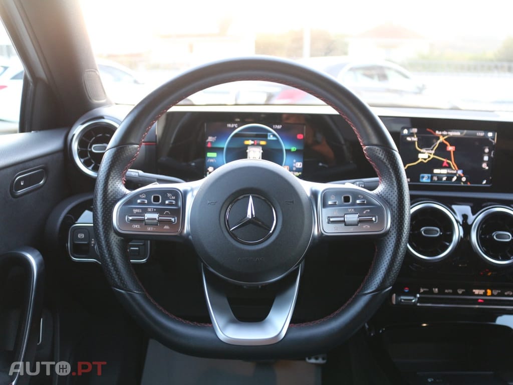 Mercedes-Benz A 250 e AMG Line