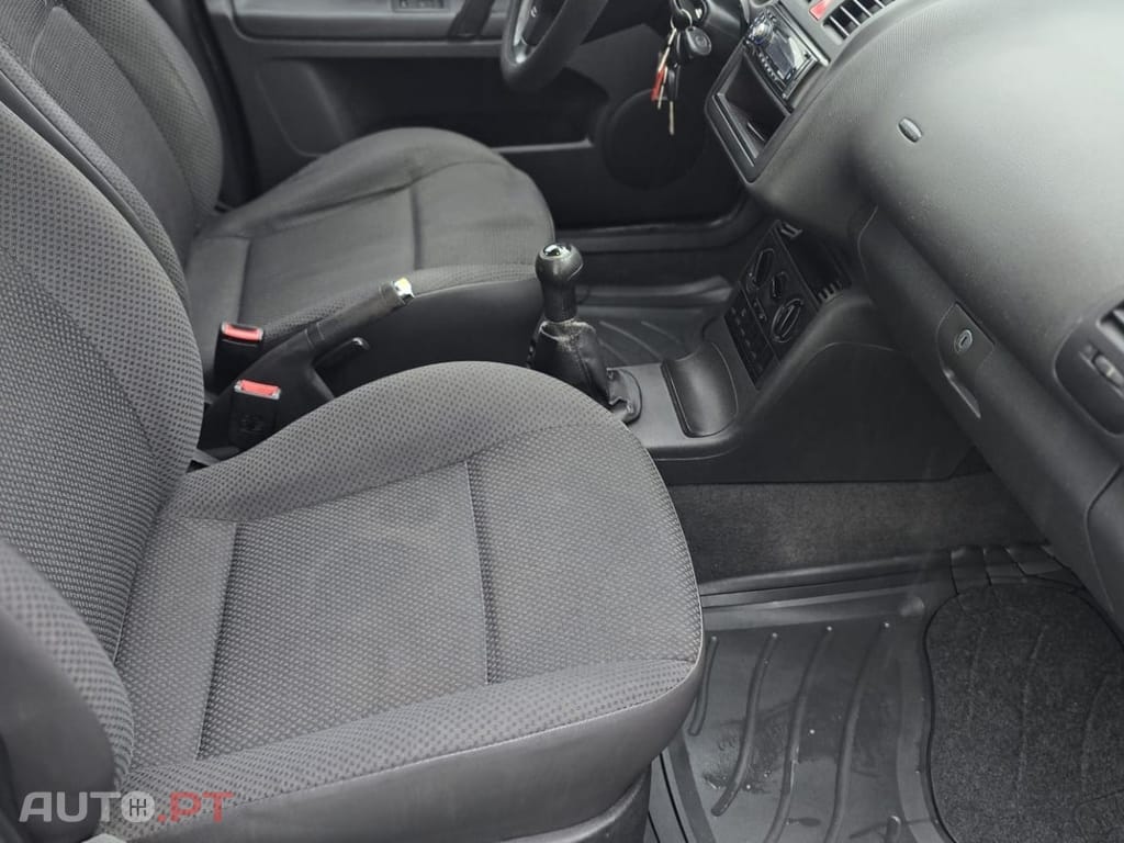 Volkswagen Polo 1.4 TDi Confortline AC