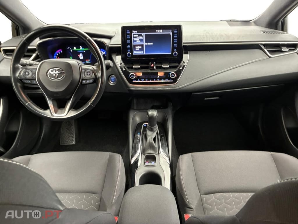 Toyota Corolla TS 1.8 Hybrid Dynamic