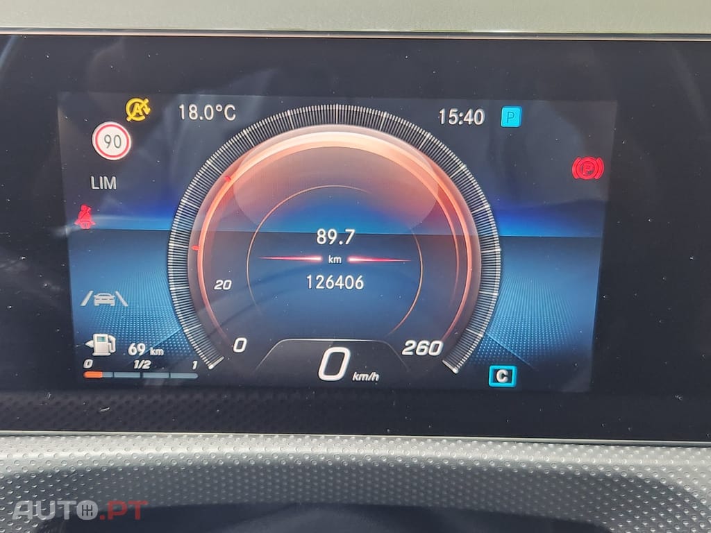 Mercedes-Benz A 180 d AMG Line