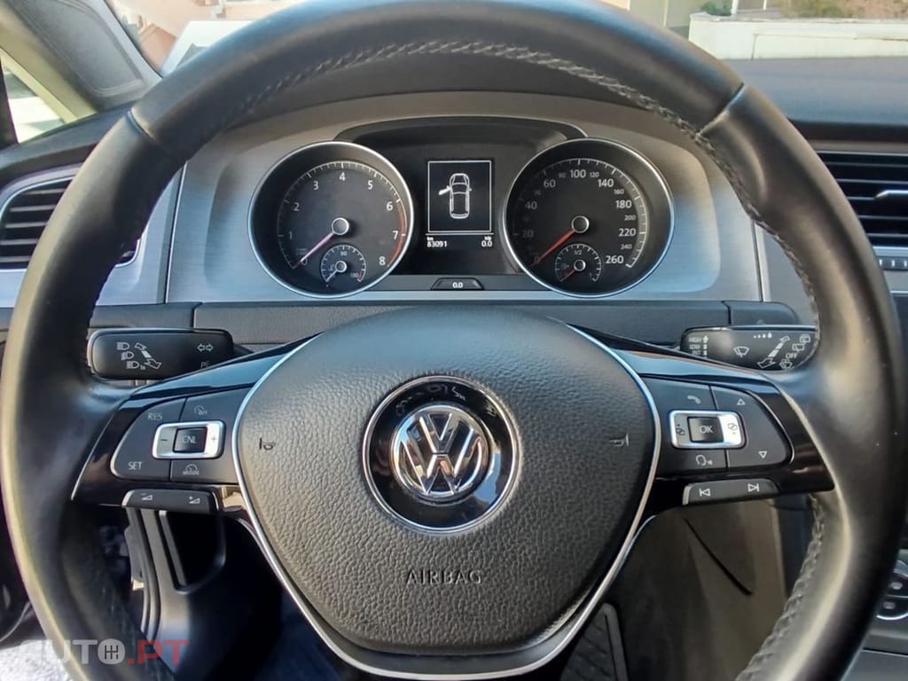 Volkswagen Golf 1.0 TSI Confortline