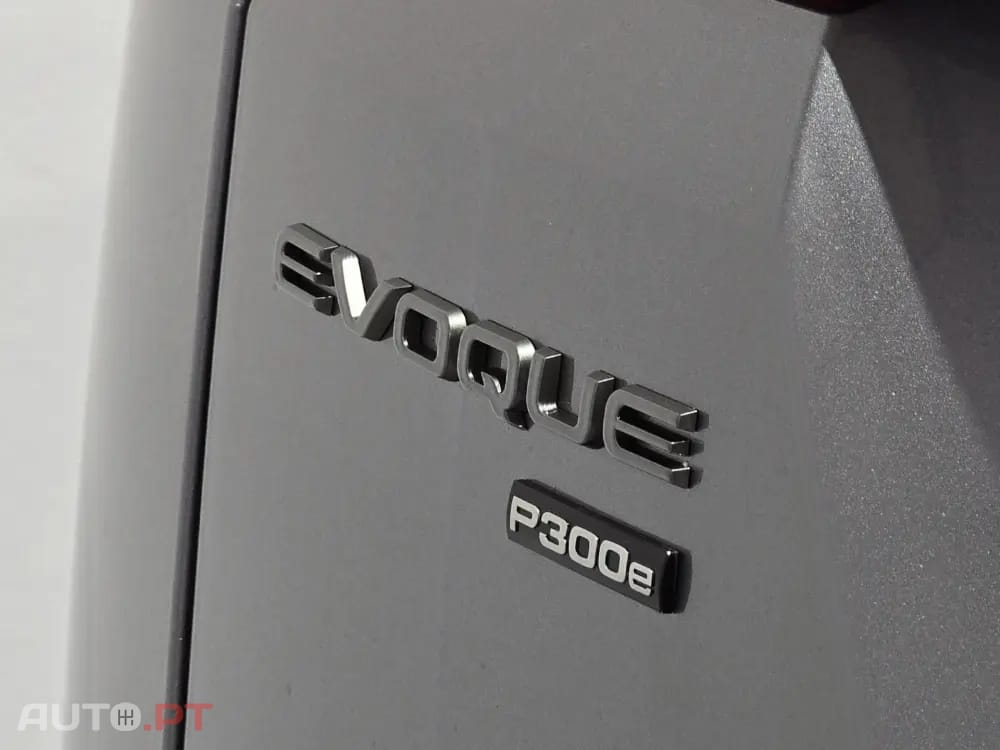 Land Rover Evoque P300e R-Dynamic