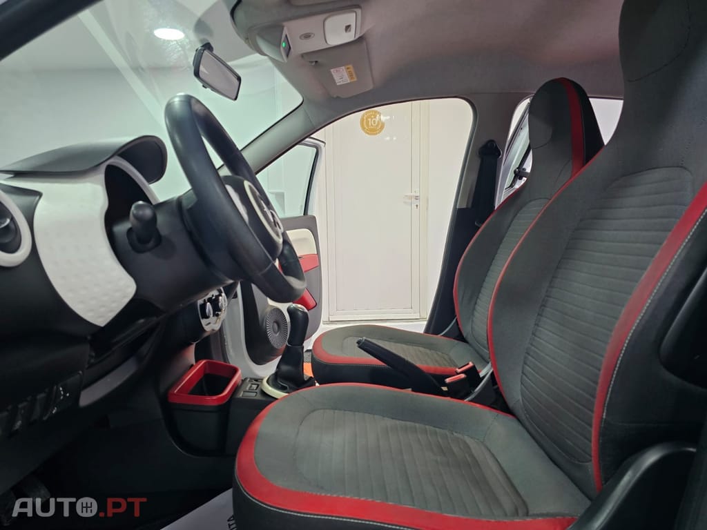 Renault Twingo 1.0 SCe Night&Day
