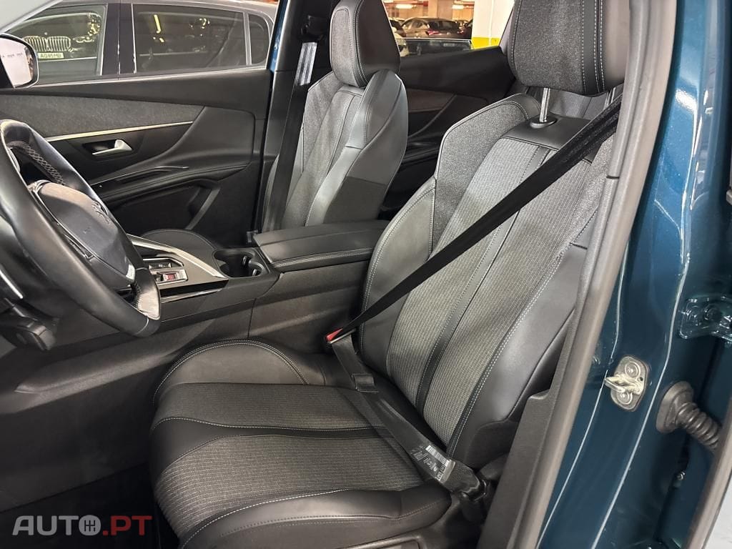 Peugeot 3008 1.5 BlueHDi Allure Pack EAT8