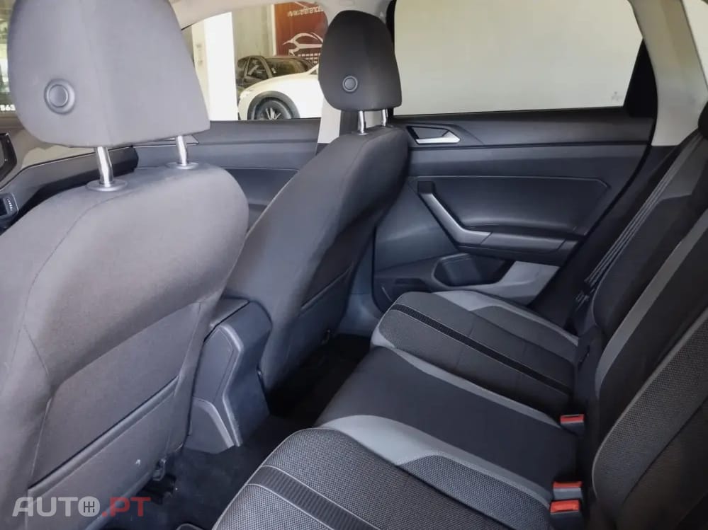 Volkswagen Polo 1.0 TSI R-LINE