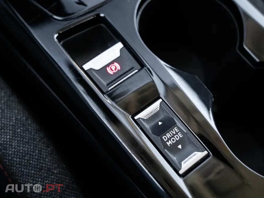 Peugeot E-208 50 kWh Active