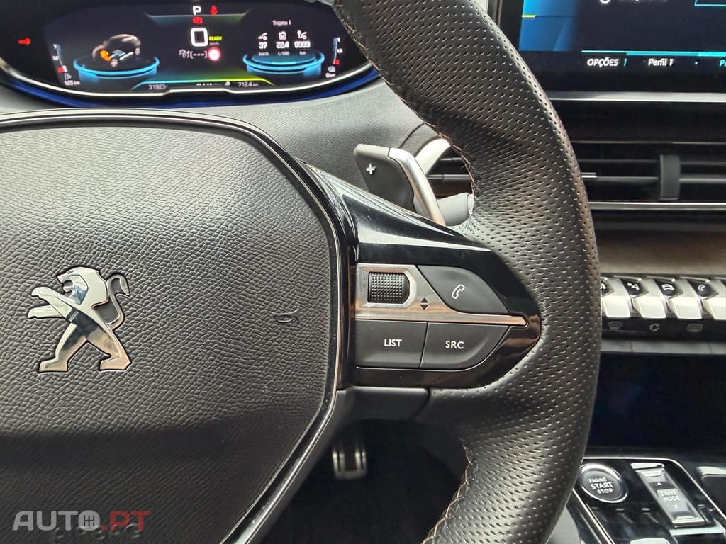 Peugeot 3008 1.2 Puretech EAT8 