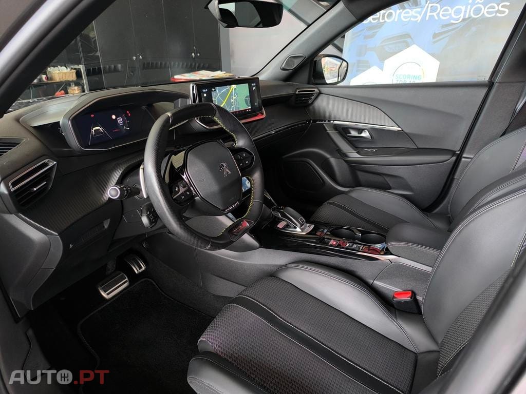 Peugeot 2008 1.5 BlueHDi GT EAT8