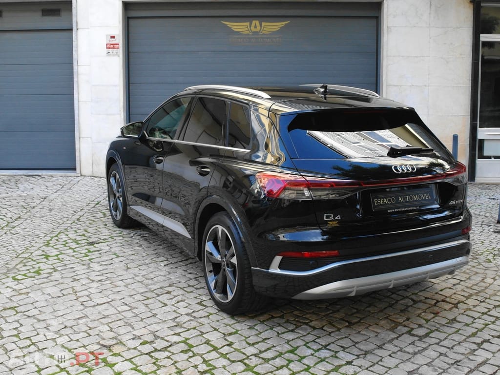 Audi Q4 E-Tron 45 82 kWh SE Business