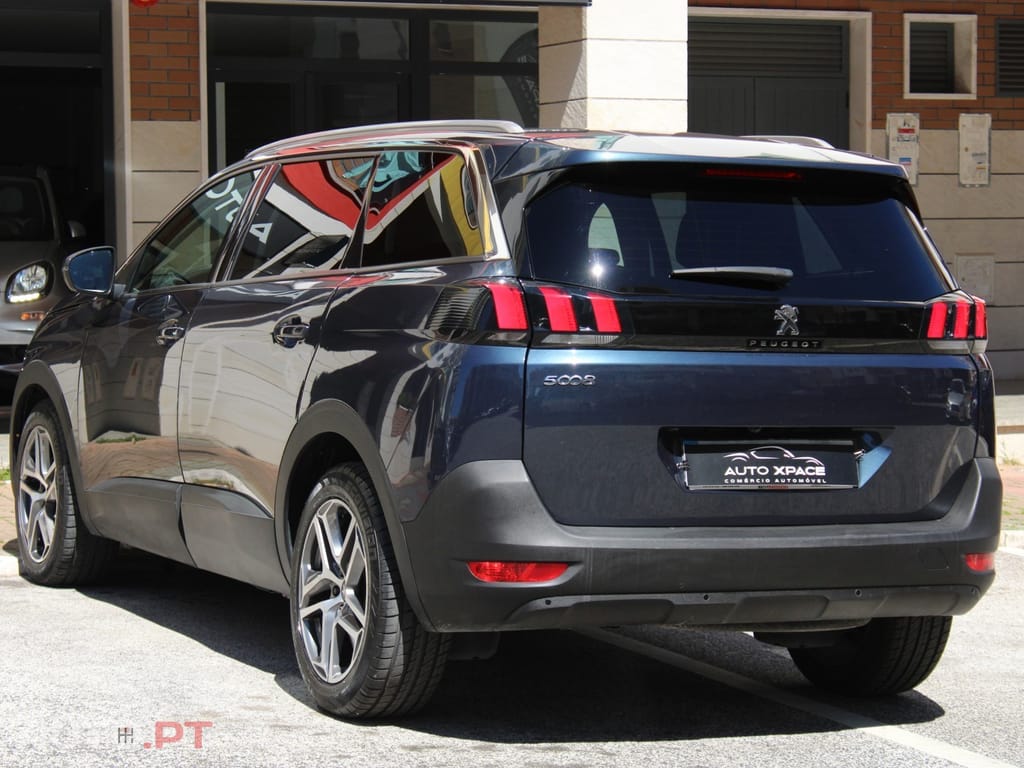 Peugeot 5008 BlueHDI 130 EAT8 Allure