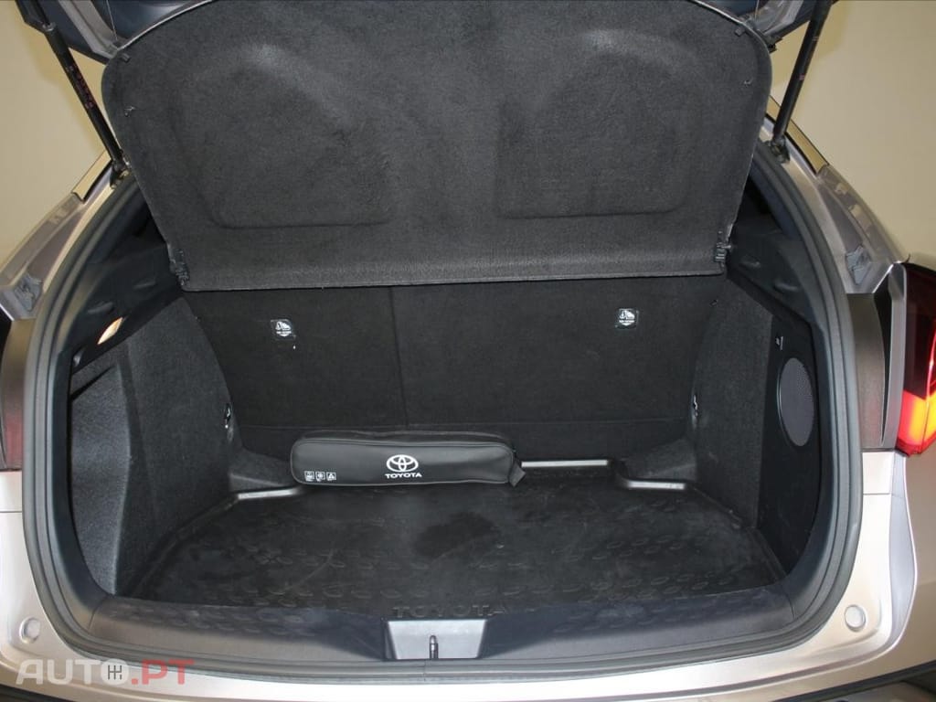 Toyota C-HR 1.8 Hybrid Distinctive