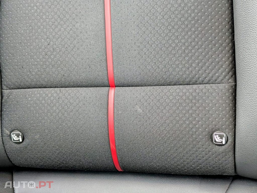 Hyundai Kauai 1.0 T-GDi Pele/Tecido Vermelho