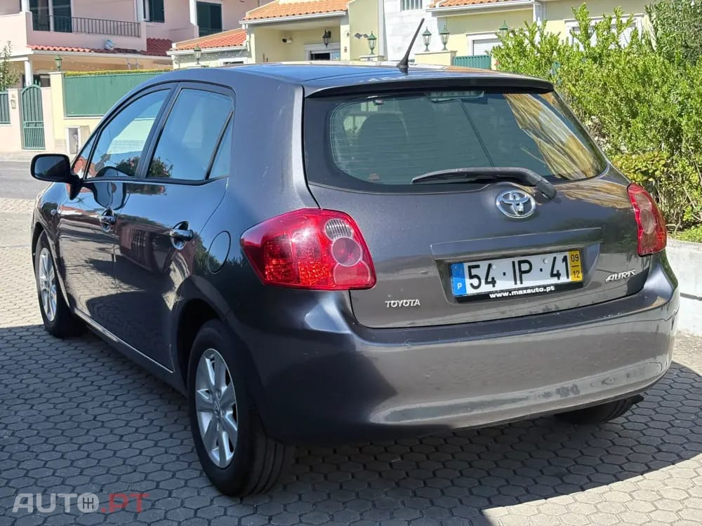 Toyota Auris 1.4 D-4D Sol